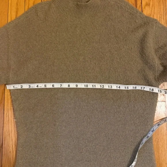 Abercrombie & Fitch Bouclé Sweater Dress Tan Short Sleeve Size S - Picture 6 of 6